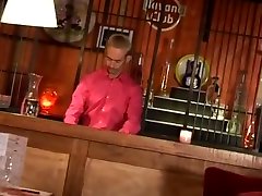 sex au resto, gangbang of a french mature in a restaurant