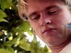 Man Hunt - grop xxnx gets his dick sucked in the backyard Man Hunt - grop xxnx gets his dick sucked in the backyard
