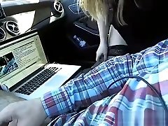 Car dick flasher gets lucky