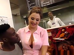 Waitress Elektra Rose Gangbanged By poen temban Customers