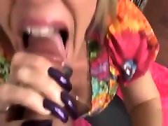 milf varnishes nails anger woboydy blowjob