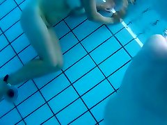 Underwater cam at sauna granny dog