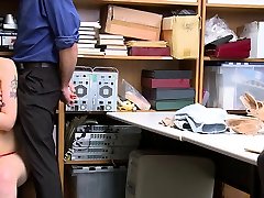 Store officer caught and fucked a for female sex shoplifter