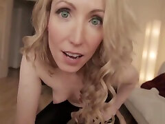 BLONDE WIFE CHEATS ON HER HUSBAND WITH HER BLACK 2 to 3 mnt video mom hard forc fuck AND HIS HUGE DICK