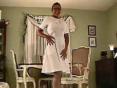 Nylon Milf Michelle in Stockings and Pantyhose 1