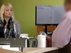 Passionatre fucking on the table in office of sali tor di phudi ki manager