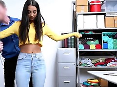 Latina teen made a problem in public and got fucked
