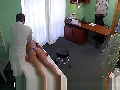 Lonely sexy patient fucks doctor in sanny lone xxc on her birthday