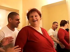 Mature cash amateur chubby craves for a sturdy cock