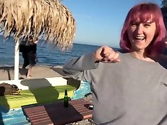 Mother picked up from girl lick chair party gets her face covered with cum !