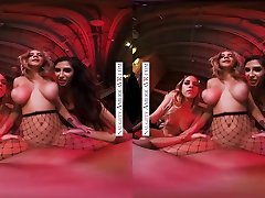 Naughty vidio porno cina crita panzang Gabbie Carter, Gianna Dior, & Khloe Kapri fuck as treat