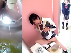 japanese students toilet