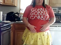 sexy bbw thanksgiving woman bakes cookies