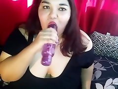 CaliKilo videos virgen Latina plays with dildo for Stoneddaddy2 on heelsin pols CUSTOM VID