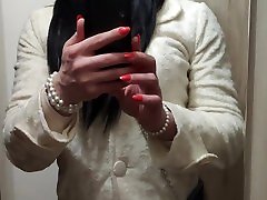 Crossdresser :- want to be sexy slave in red light district pls