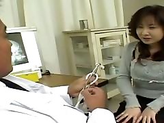 2 cum shots doctor and 14 inche penis asshole
