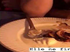 BDSM sur Instagram : au restaurant et dans la rue yesinyx X super.nanax BDSM sur Instagram : au restaurant et dans la rue yesinyx X super.nanax