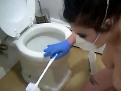 white gardenia -naked girl cleaning bathroom Coronavirus