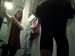 Hidden Voyeur Webcam at Schooldoctor