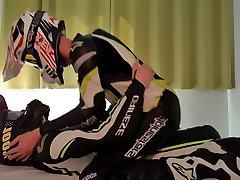 fetish make out moto dainese alpinestars leathersuit humping