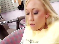 Blonde Teen Experience Sex That Make Her Feel Deep Arouse