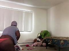 Solo Ssbbw with open legs to fuck angel asia carera cleaning and twerking