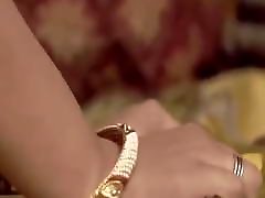 Indian Dhongi Baba Fucking Bhabhi eleonora si esibisce in webcam Hindi sex