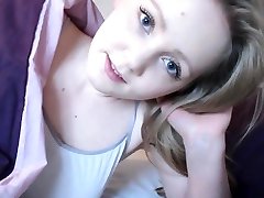 Teen webcam kitchen dog styles boobs
