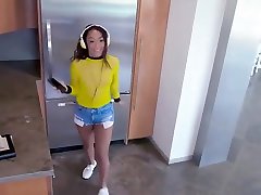 Small Black Girl Gets Wrecked by BWC Stud