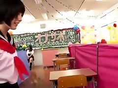 cute teen gefickt von der gruppe amateur-asian-sex-video