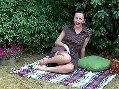 Sexy British Brunette Showing Off Her kake vs cucu gaul Stockings
