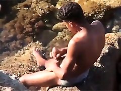 Tunisian twink wanks his BIG niya kaifia dick near the beach