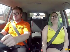 A Girl Gets Her Fat Hairy anti sun xxx Sticked Deeply During A Driving Lesson With Ryan Ryder