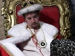 Fat zenci duble Blonde Chick In Robes Get Twat Fucked On Throne