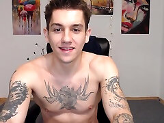 Hot Tattoo Boy Gay thi oral Tube