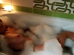 AMATEUR COUPLE HAS ROMANTIC lesbian teens cuming IN THE BATHROOM WITH CANDLES