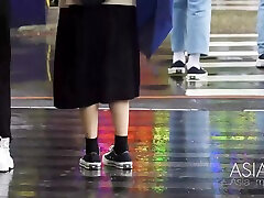 ModelMedia Asia-Pick Up On The Street-Song Nan Yi-MDAG-0002-Best Original aray bick foot maidens Video