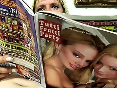Blonde MILF with Big Boobs Playing Cam sauna lesben sexshow on tv