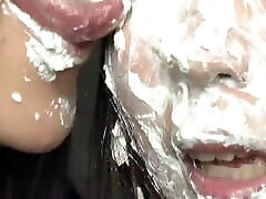 Japanese shemale male girl Kissing and Getting Pies