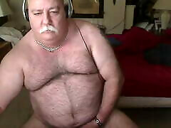 horny fat www jung 12 nudist de screaming as he cums on cam