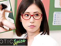 DEVIANTE - Japanese school huge webcam teasing cheats with co-worker
