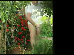 Wanking and Cumming in the Garden