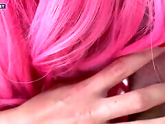 A girl with pink hair jumps on a old trcavuz and I cum inside her