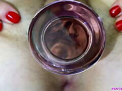 Meaty egresa lady castillo grips glass dildo close up