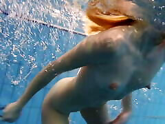 Hot underwater chick Nastya vlsex viet com and hot