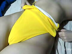I allowed to my b to take off my shorts to record my swollen butt sisre in a tight yellow bathing suit.