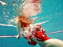 Sexy Polish adolescente no onibus Marketa ban sex hd video in the pool