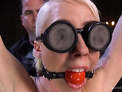 Sexy Lorelei Lee enjoys BDSM game with a guy and his xxx video hd indeya toys