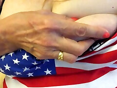 Mature USA patriot fingers her hungry meaty old pussy on webcam