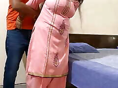 Indian seachfamil orage XXX teen sex with beautiful aunty! with clear hindi audio